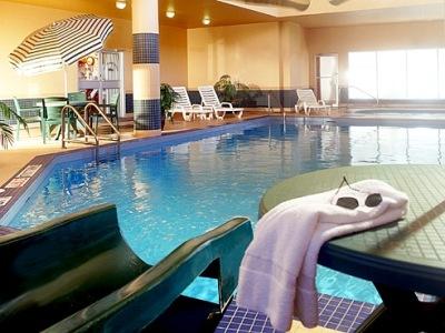 Four Points By Sheraton Hotel & Suites Calgary West Exteriör bild