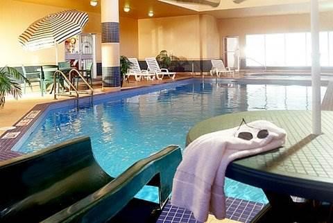 Four Points By Sheraton Hotel & Suites Calgary West Exteriör bild