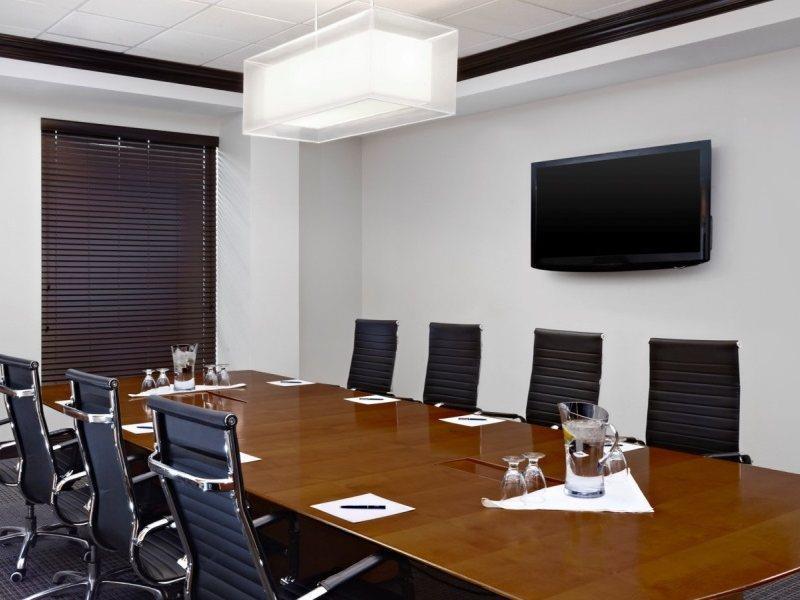 Four Points By Sheraton Hotel & Suites Calgary West Exteriör bild