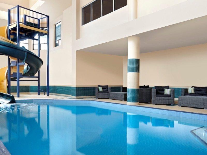 Four Points By Sheraton Hotel & Suites Calgary West Exteriör bild